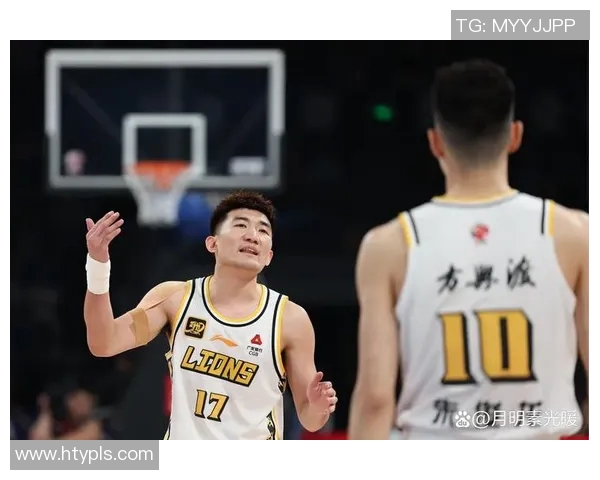 北京篮球队状态变革引发热议球迷期待新赛季的精彩表现与突破 北京篮球队状态变革引发热议球迷期待新赛季的精彩表现与突破