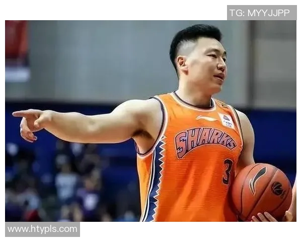 李根：从篮球场上的拼搏到生活中的坚持，展现不屈精神与奋斗历程