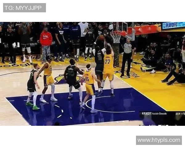 湖人勇士激战再续NBA季后赛焦点对决引发球迷热议