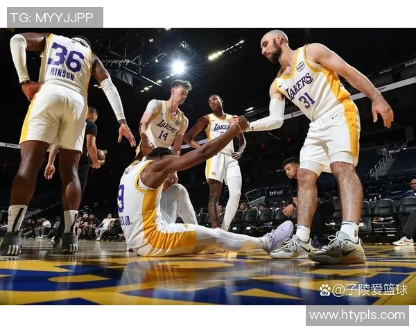 湖人对阵热火精彩对决直播回顾及赛后分析2018年12月11日比赛亮点总结