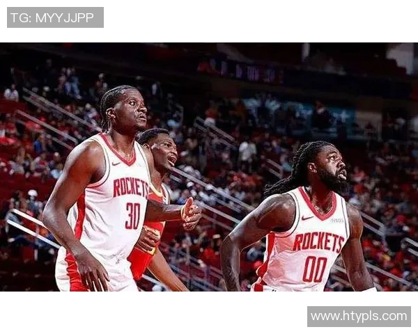 克林特卡佩拉在NBA赛场上的成长与影响力分析