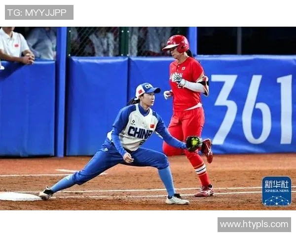 杭州足球队团队协作的精彩表现与大满贯点评分析